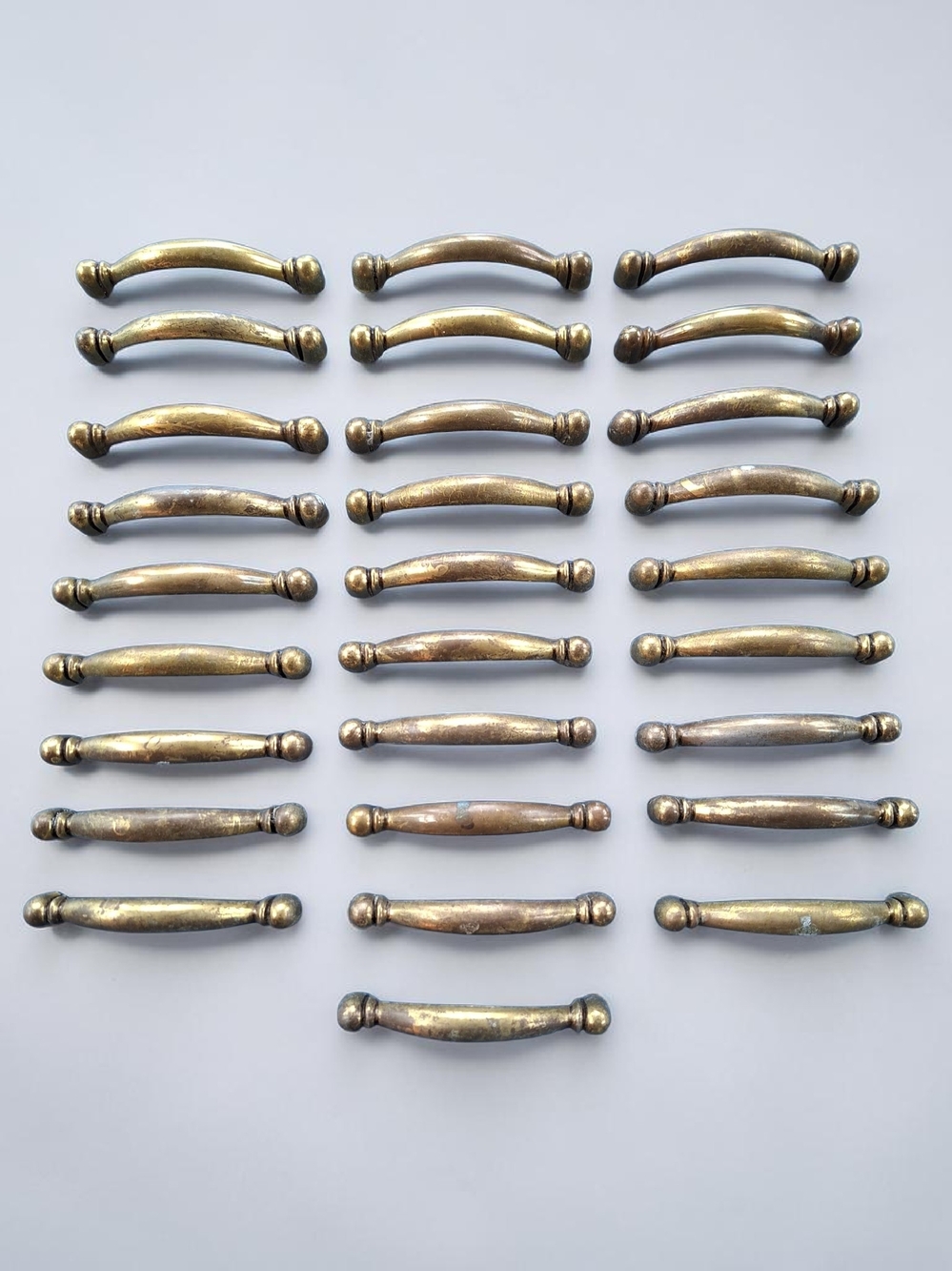 Vintage Brass-Finish Curved Cabinet Pulls - Drawers Hadles - Pack of 29